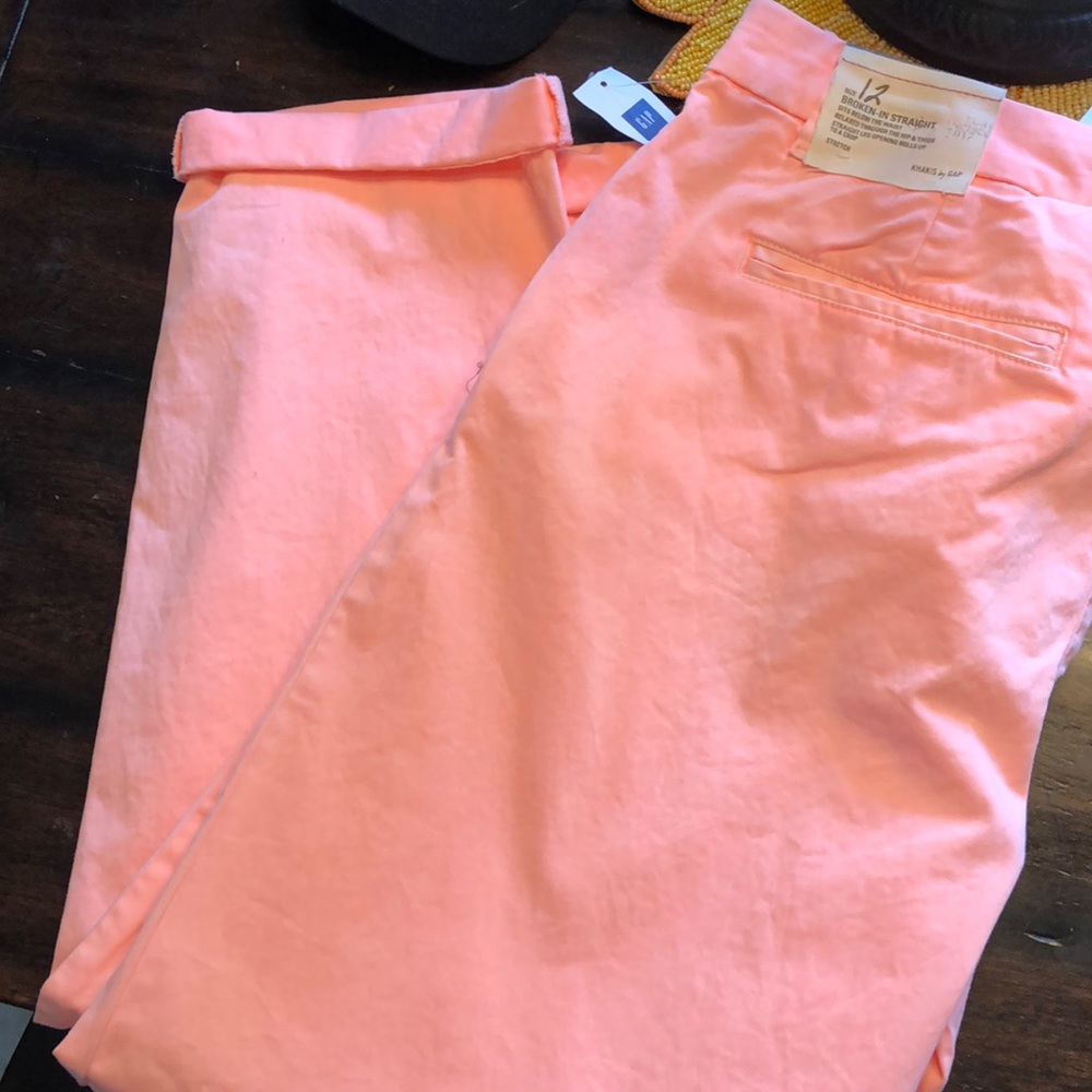 NWT size 12 Gap khaki capris